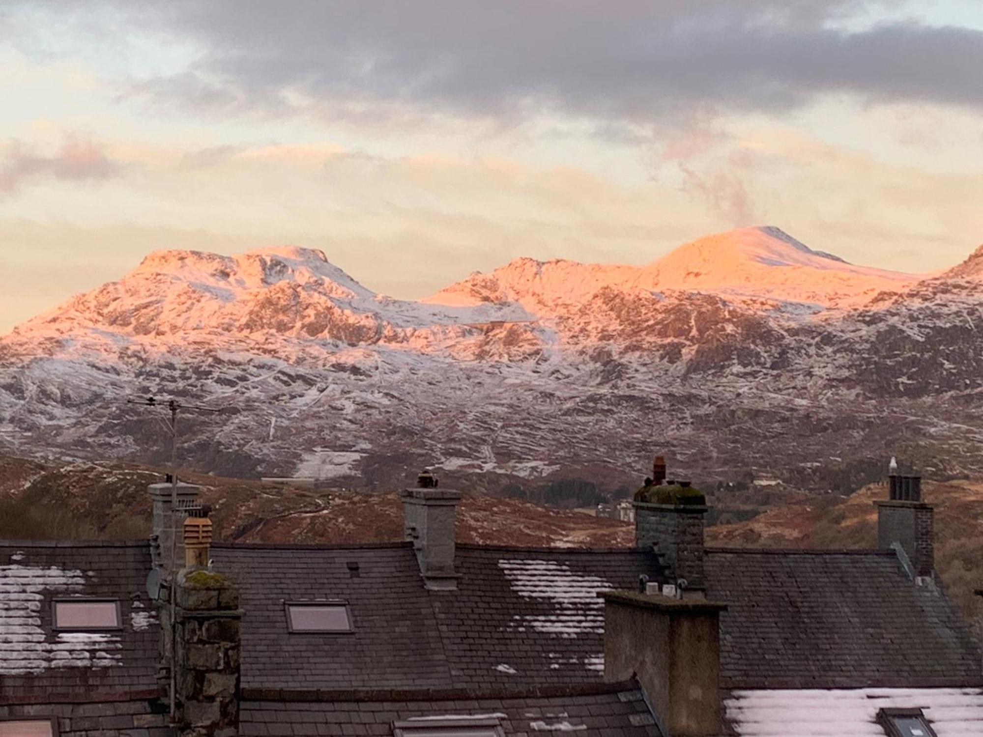 Cosy cottage in picturesque Snowdonia Blaenau Ffestiniog Extérieur photo